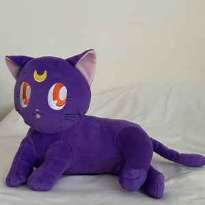 Sailor moon Luna stuffie